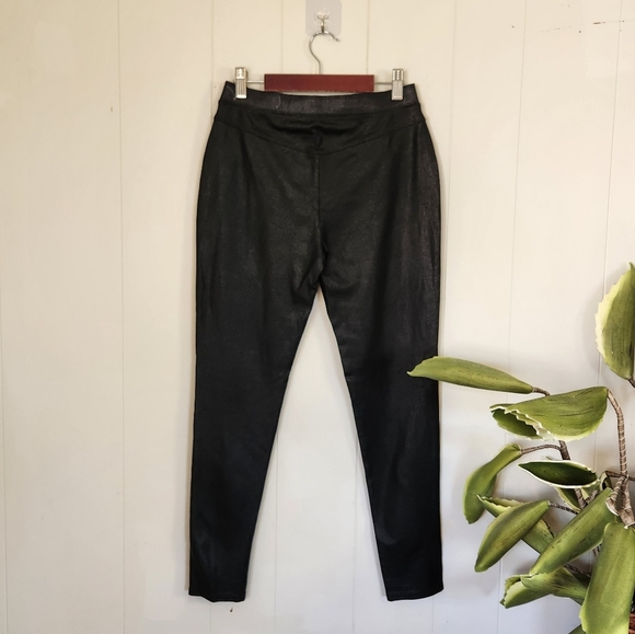 Abercrombie and Fitch High Rise Black Pull On Leggings Coated Faux Leather - Picture 2 of 10